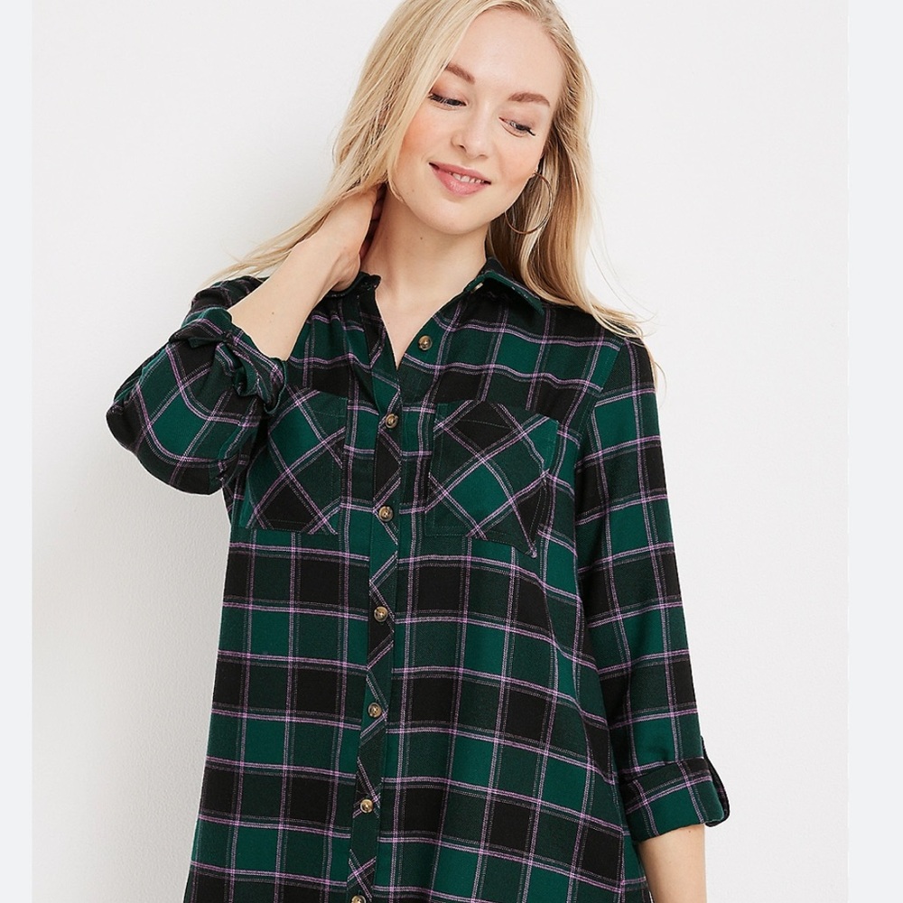 NWT | Maurice’s | Plaid button up with hood